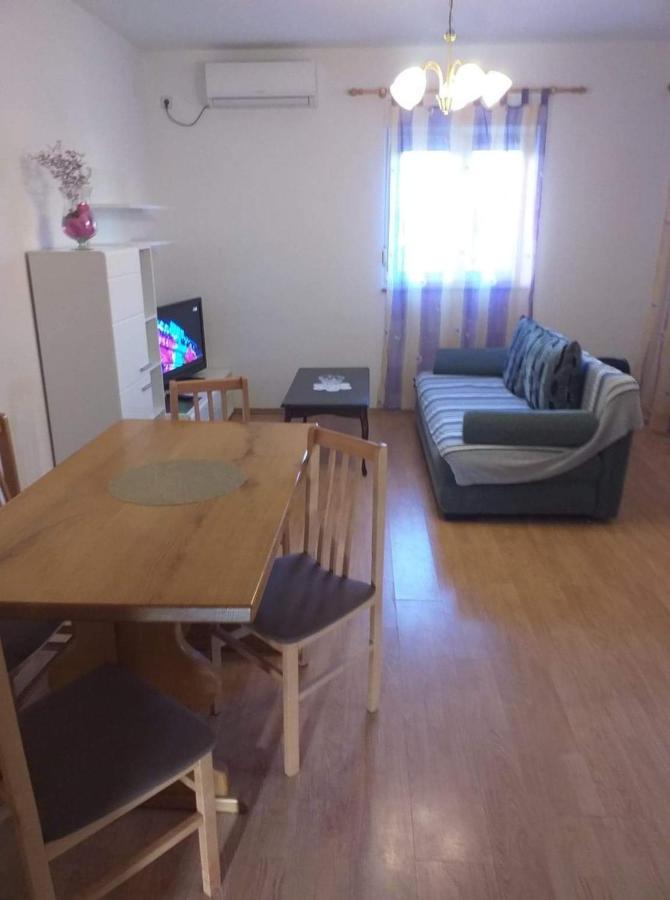 Apartman Justinić Silo  Bagian luar foto